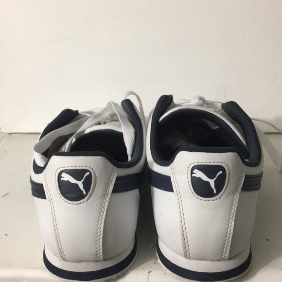 Sneakers - Picture 3 of 4